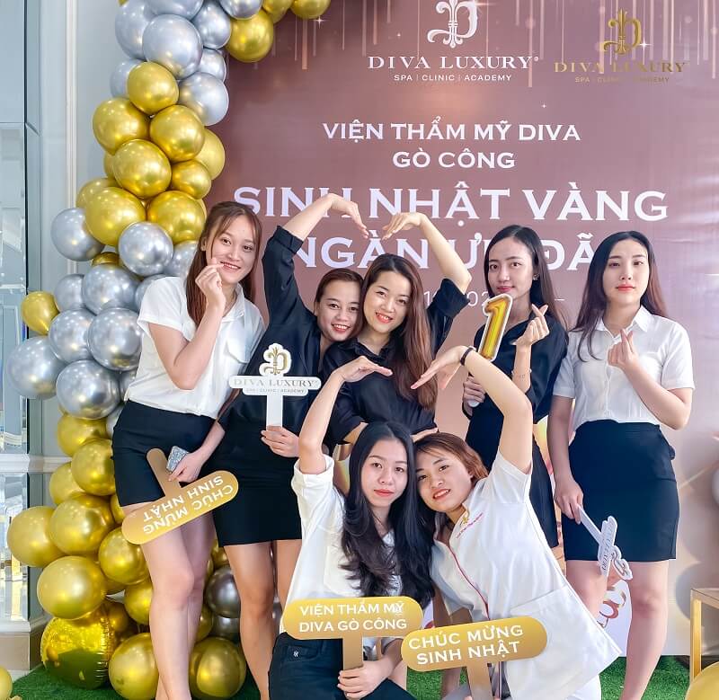 Khách Hàng Nhận Ưu Đãi Vàng Trong Ngày Sinh Nhật Viện Thẩm Mỹ Diva 14