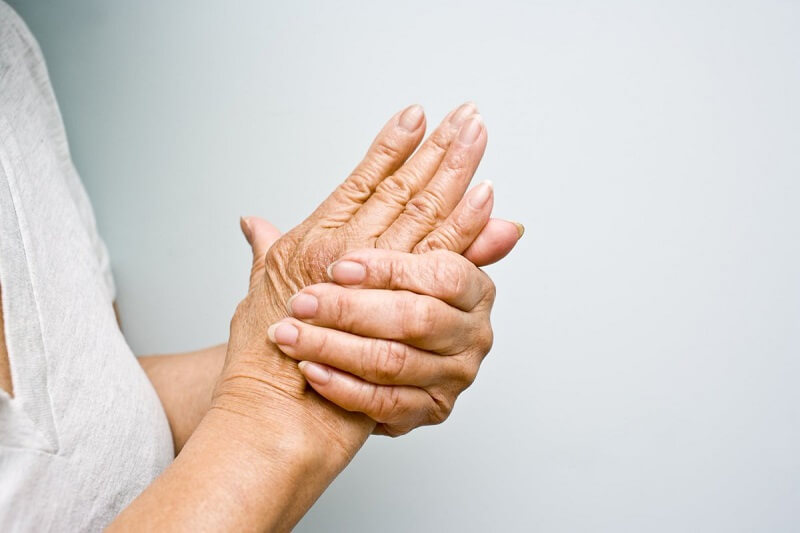 Trẻ hóa da bàn tay bằng phương pháp tiêm Filler