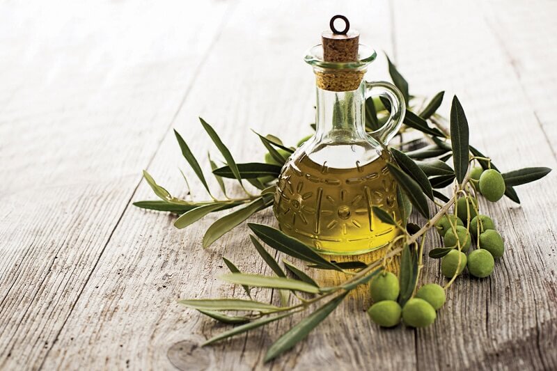 7 cách chăm sóc da bằng dầu oliu an toàn hiệu quả tại nhà
