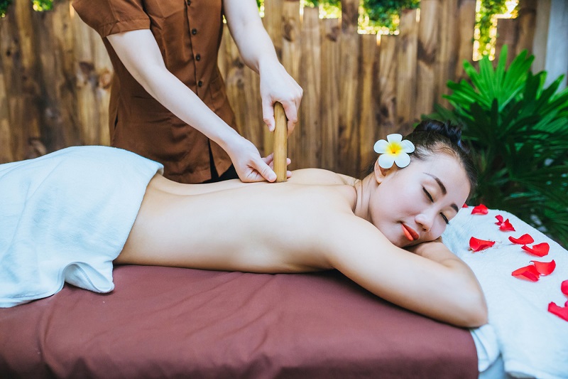 Chi phí thực hiện massage trị liệu được đánh giá là khá đắt