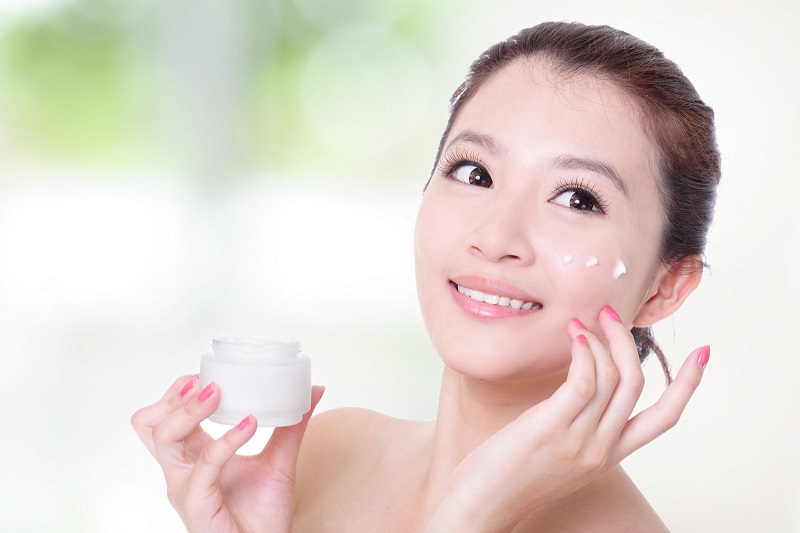 Các bước Skincare cho da dầu mụn nhạy cảm từ A – Z