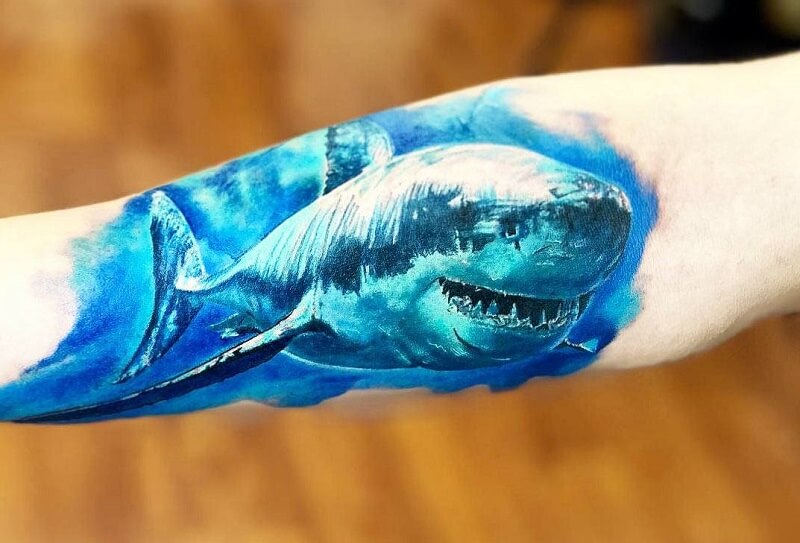 Trào lưu xăm hình cá mập body painting hút giới trẻ