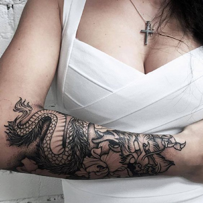 Hình xăm trắng đen  đơn giản độc đáo và mới lạ  Tattoo Gà