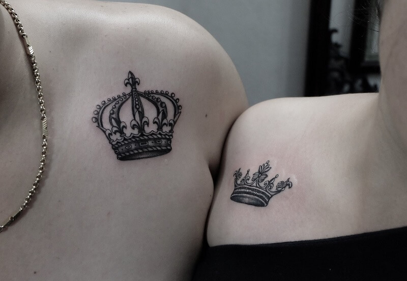 Tattoo ký hiệu King - Queen ở vai