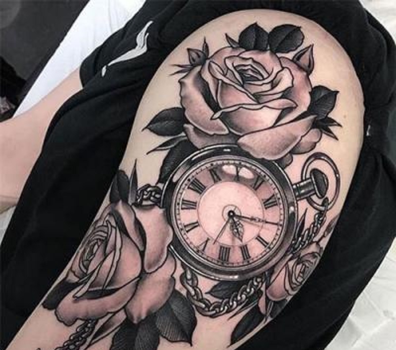 Mẫu tattoo hoa hồng và đồng hồ