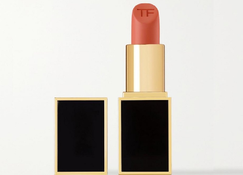 son Tom Ford 100 cam đất có giá bán dao động ở khoảng 1.350.000 VNĐ/thỏi