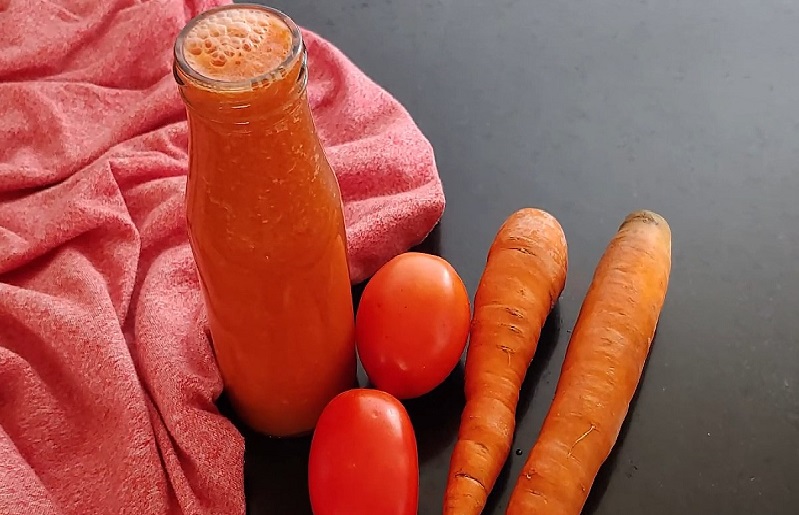  nước ép cà chua táo và cà rốt