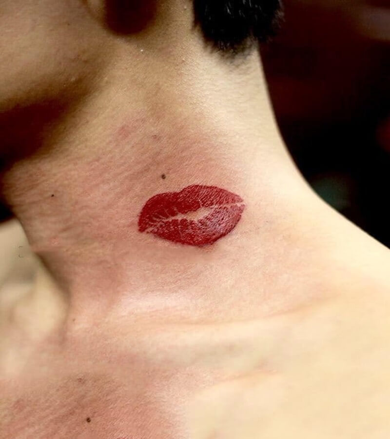 Mê mẩn hình xăm nụ hôn dành cho phái nữ  Owl Ink Studio  Xăm Hình Nghệ  Thuật