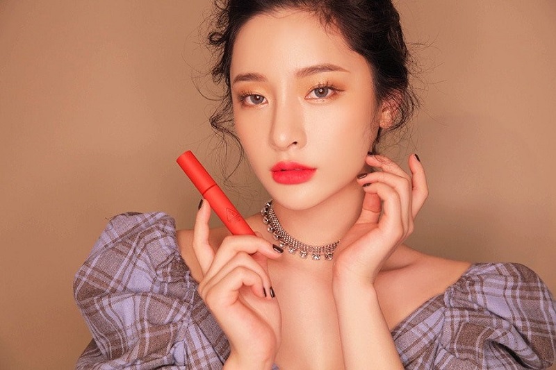 Son 3CE Velvet Lip Tint Save Me hợp với da nào? Giá bao nhiêu?