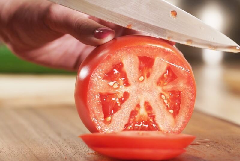 Cách tẩy lông bằng cà chua tươi