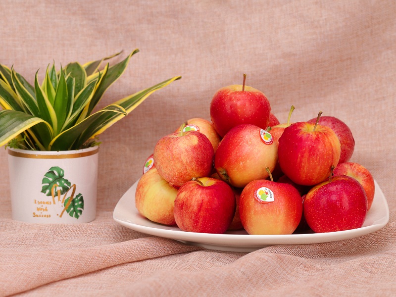 Loại trái cây giảm cân tiếp theo mà bạn không nên bỏ qua chính là táo.