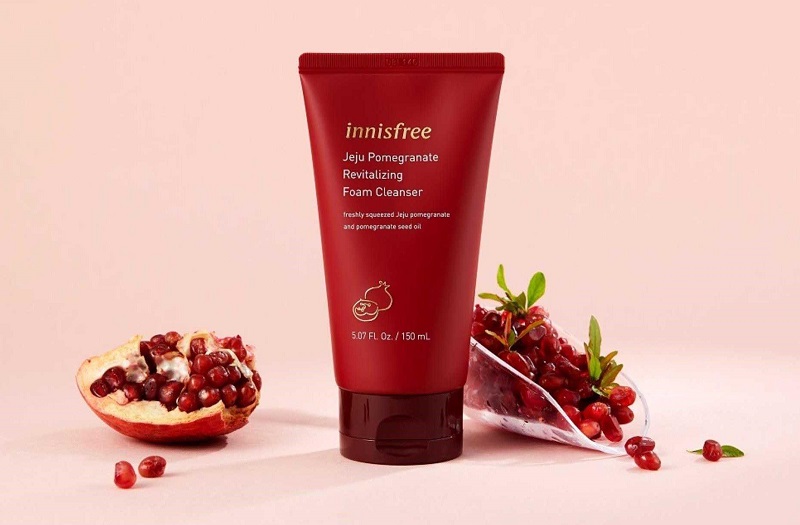 Innisfree Jeju Pomegranate Revitalizing Foam Cleanser