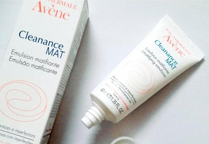 Kem dưỡng ẩm cho da mềm mịn Avene Cleanance Mat Emulsion được bày bán trên thị trường rất nhiều.