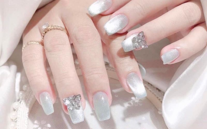 30 mẫu nail cô dâu màu trắng tinh khôi nhẹ nhàng cho ngày cưới trọng đại
