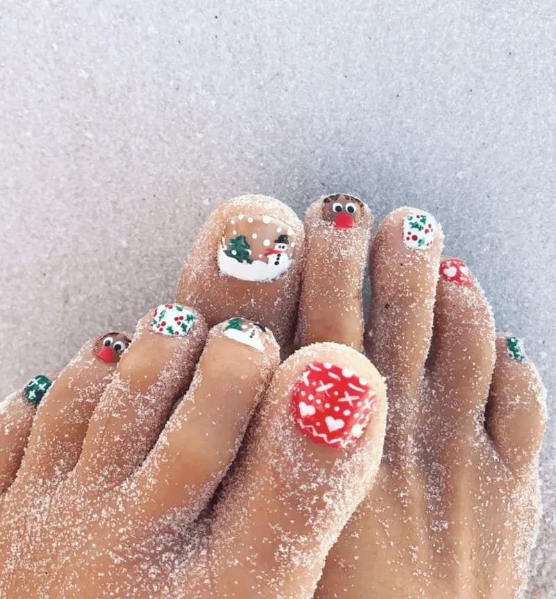 Nail chân Noel với những tông màu đặc trưng cá tính