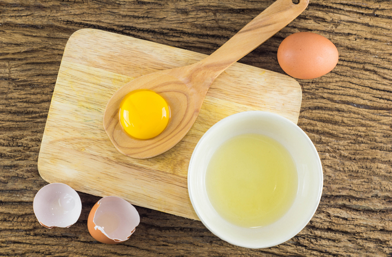 Ăn trứng sống có tốt không? Có tác dụng gì?