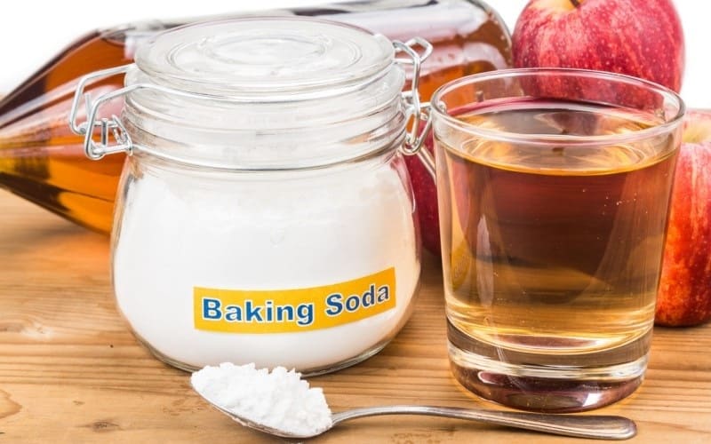 Cách trị hôi nách bằng baking soda cùng với giấm táo