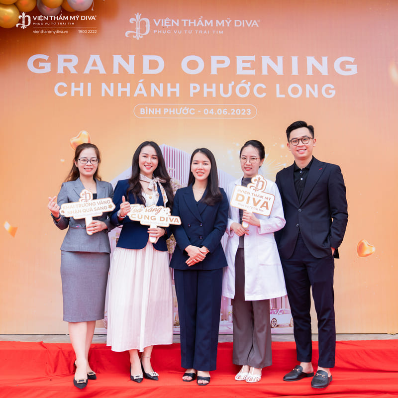 Viện thẩm mỹ DIVA Phước Long quy tụ hàng trăm khách hàng đến làm đẹp trong ngày đầu nhận khách 3