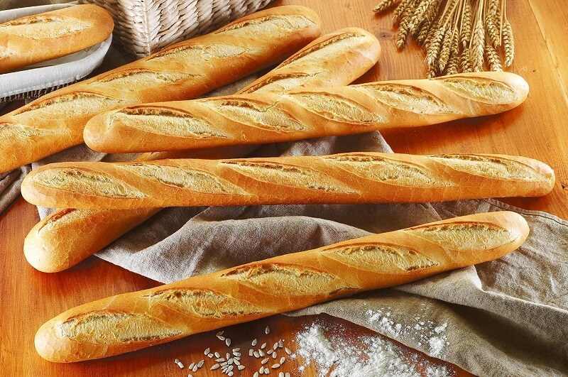 Bánh mì trắng bao nhiêu calo? Cách ăn không tăng cân?