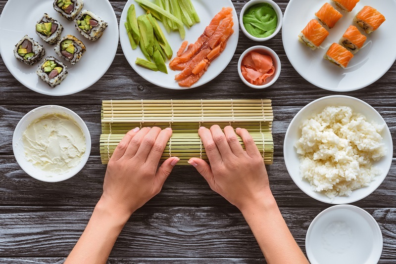 Hướng dẫn làm sushi giảm cân tại nhà