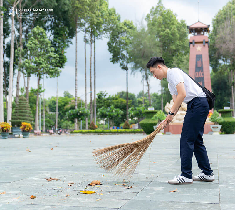 Viện thẩm mỹ DIVA tổ chức dâng hoa dâng hương nhân kỷ niệm 77 năm ngày Thương binh Liệt sĩ 5