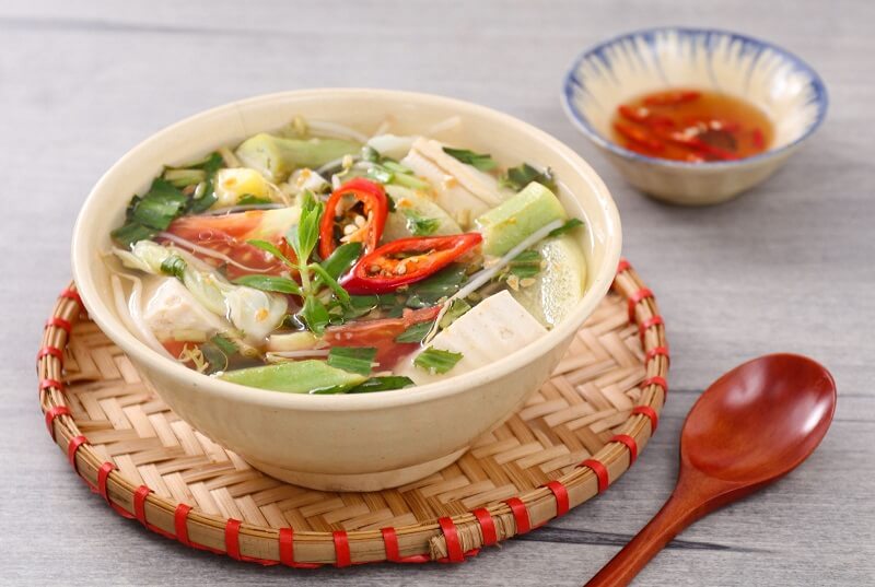 1 chén canh chua bao nhiêu calo? Ăn nhiều có mập không? 2