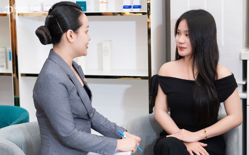 Bạn nên trao đổi thật kỹ với chuyên viên trước khi phun xăm