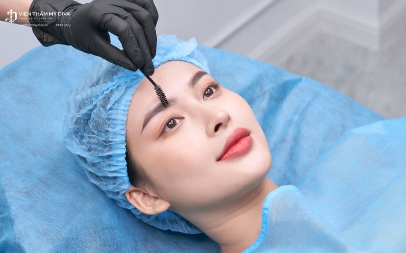 Phun mày bút chì thường bong vảy sau khi phun 5 - 7 ngày