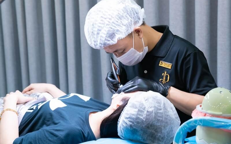 Ưu tiên chọn tìm đến địa chỉ uy tín để phun mày