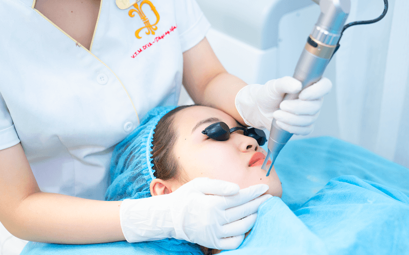 Đội ngũ bác sĩ xóa nốt ruồi giàu kinh nghiệm và có tay nghề cao