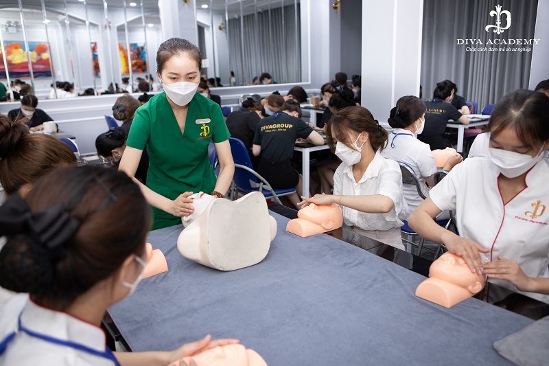 Chương trình đào tạo được thiết kế chuẩn quốc tế