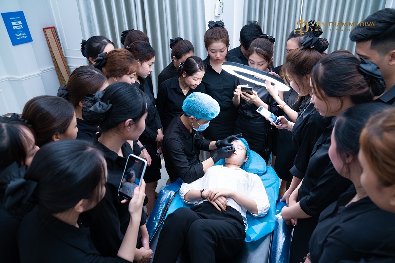 Cơ sở vật chất và trang thiết bị tại DIVA Academy tiên tiến