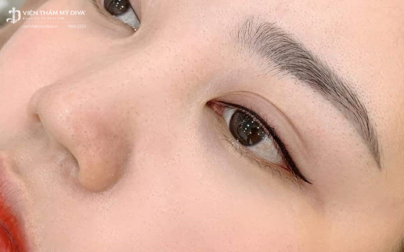 Độ bền của phun mày tán bột còn tùy thuộc phần lớn vào cơ địa của từng người