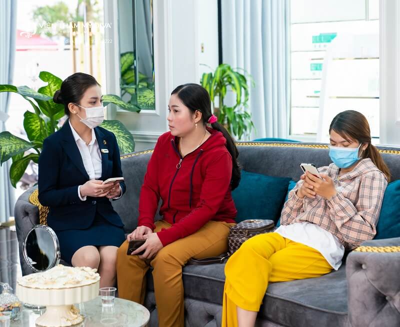 tư vấn tận tình