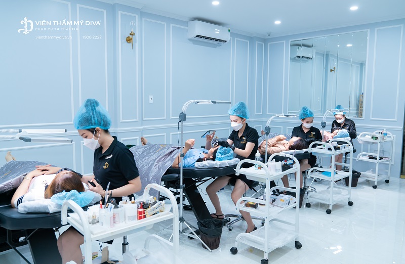 Spa quy tụ bác sĩ tay nghề cao