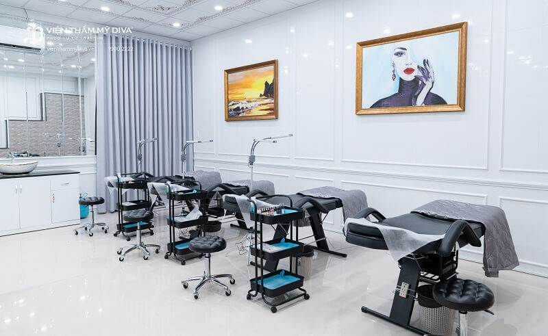 không gian phun xăm