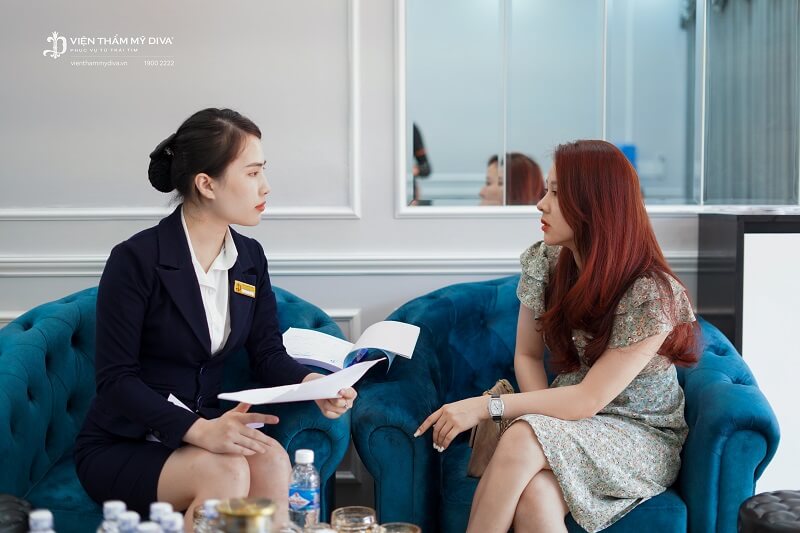 Viện thẩm mỹ DIVA đón tiếp đông đảo khách hàng đến làm đẹp trong ngày khai trương