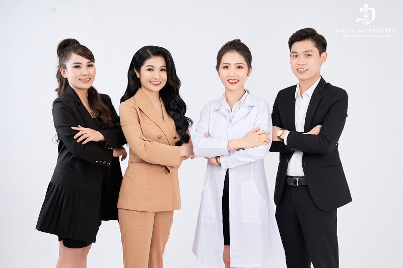 Đội ngũ giảng viên, chuyên gia giỏi