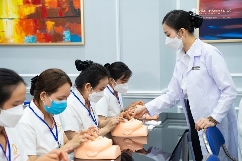 địa chỉ học phun xăm chân mày
