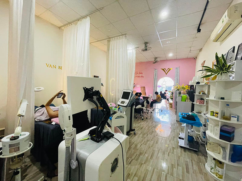 Vân Beauty Spa ở Vĩnh Long ứng dụng nhiều máy móc, trang thiết bị hiện đại Vân Beauty Spa ở Vĩnh Long