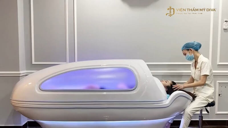 spa-o-nga-nam tắm trắng phi thuyền