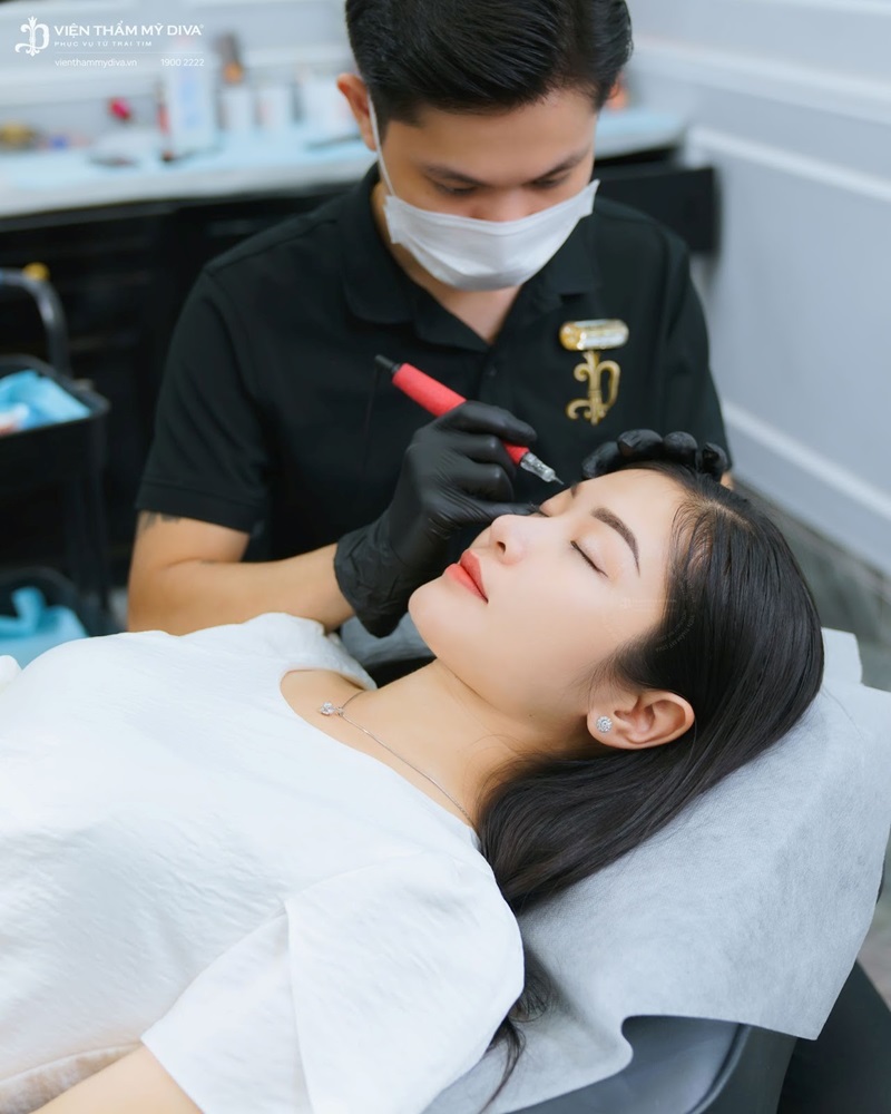 Trải nghiệm dịch vụ phun mày ombre tại DIVA chỉ mất tối đa 60 phút