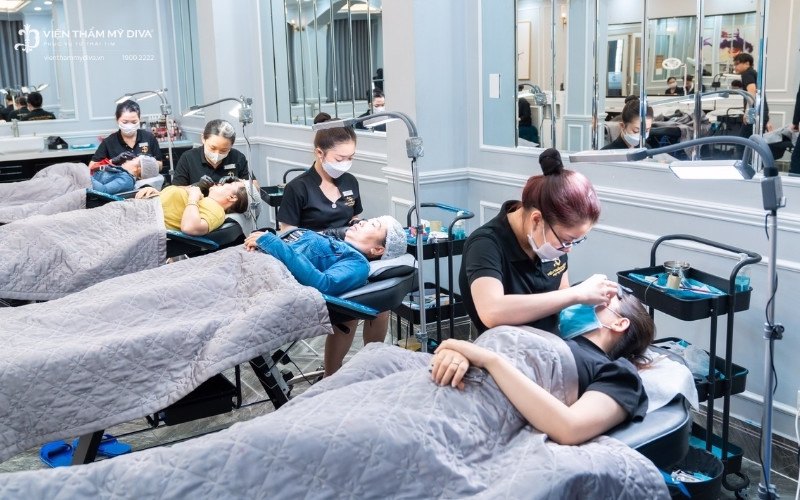 Bạn nên chọn những cơ sở phun xăm có chế độ bảo hành rõ ràng