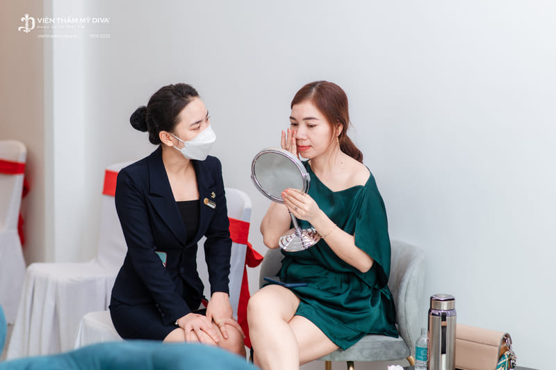 Đội ngũ chuyên gia giàu kinh nghiệm thẩm mỹ