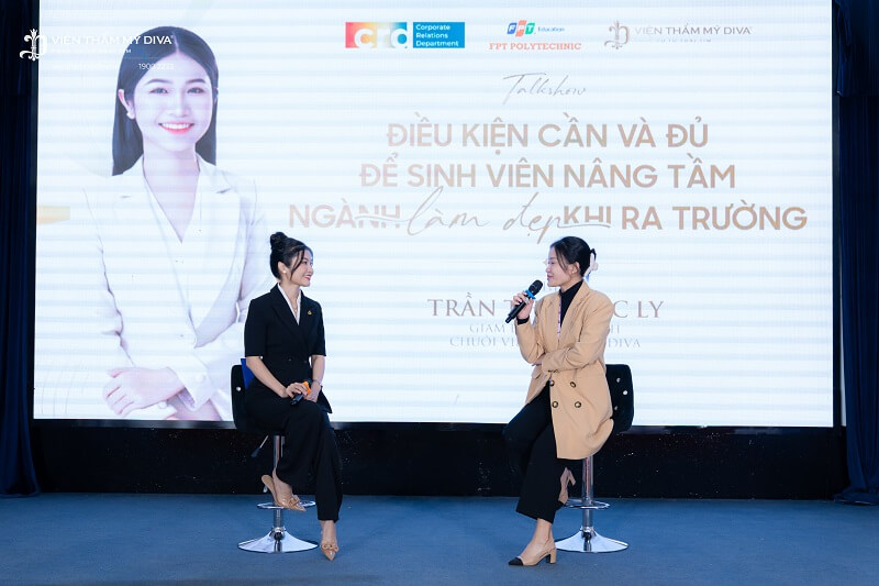 Bà Trần Thị Trúc ly - Giám đốc vận hành chuỗi hệ thống Viện thẩm mỹ DIVA mang đến nhiều góc nhìn mới mẻ về ngành làm đẹp qua Talkshow “Điều kiện cần và đủ để sinh viên nâng tầm ngành làm đẹp sau khi ra trường” 
