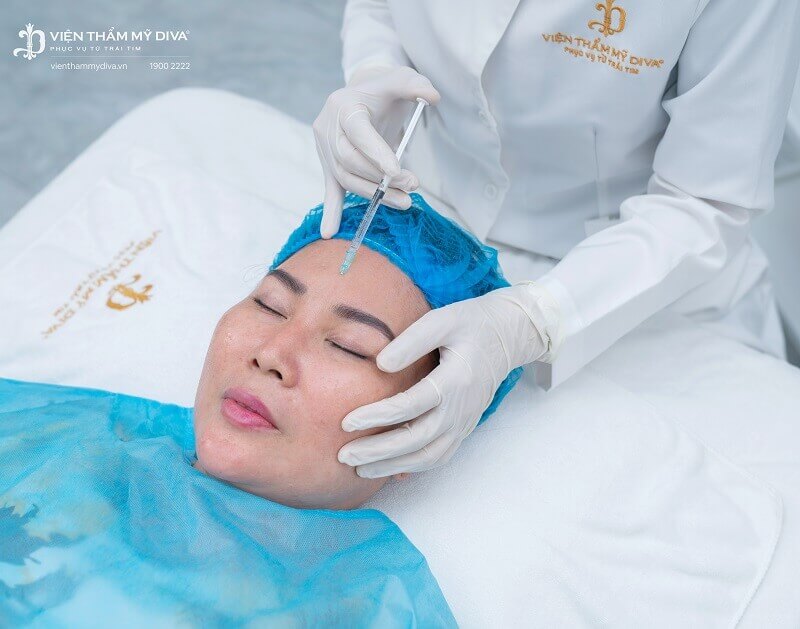 Tiêm botox là một pháp xóa nếp nhăn hiệu giúp làn da săn chắc, đàn hồi nhanh chóng Những phương pháp xóa nếp nhăn phổ biến nhất hiện nay